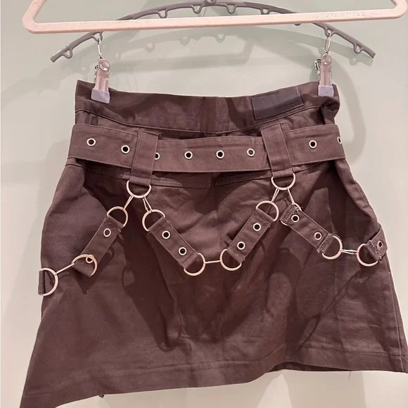 CARMAR Dark Grayish Brown Mini Skirt with Harness Ring Details y2k brand LF - Picture 4 of 4